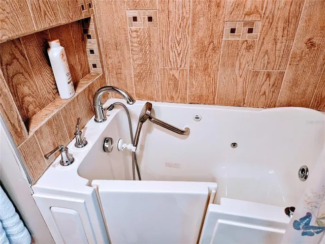 $90,000 | 3000 Clarcona Road, Unit 2709, Apopka, FL 32703