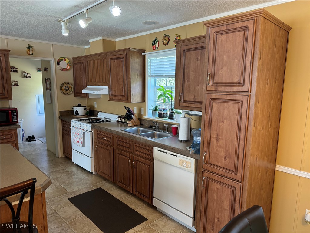 445 Hunting Club Avenue Clewiston, FL 33440 - Photo 19 of 30