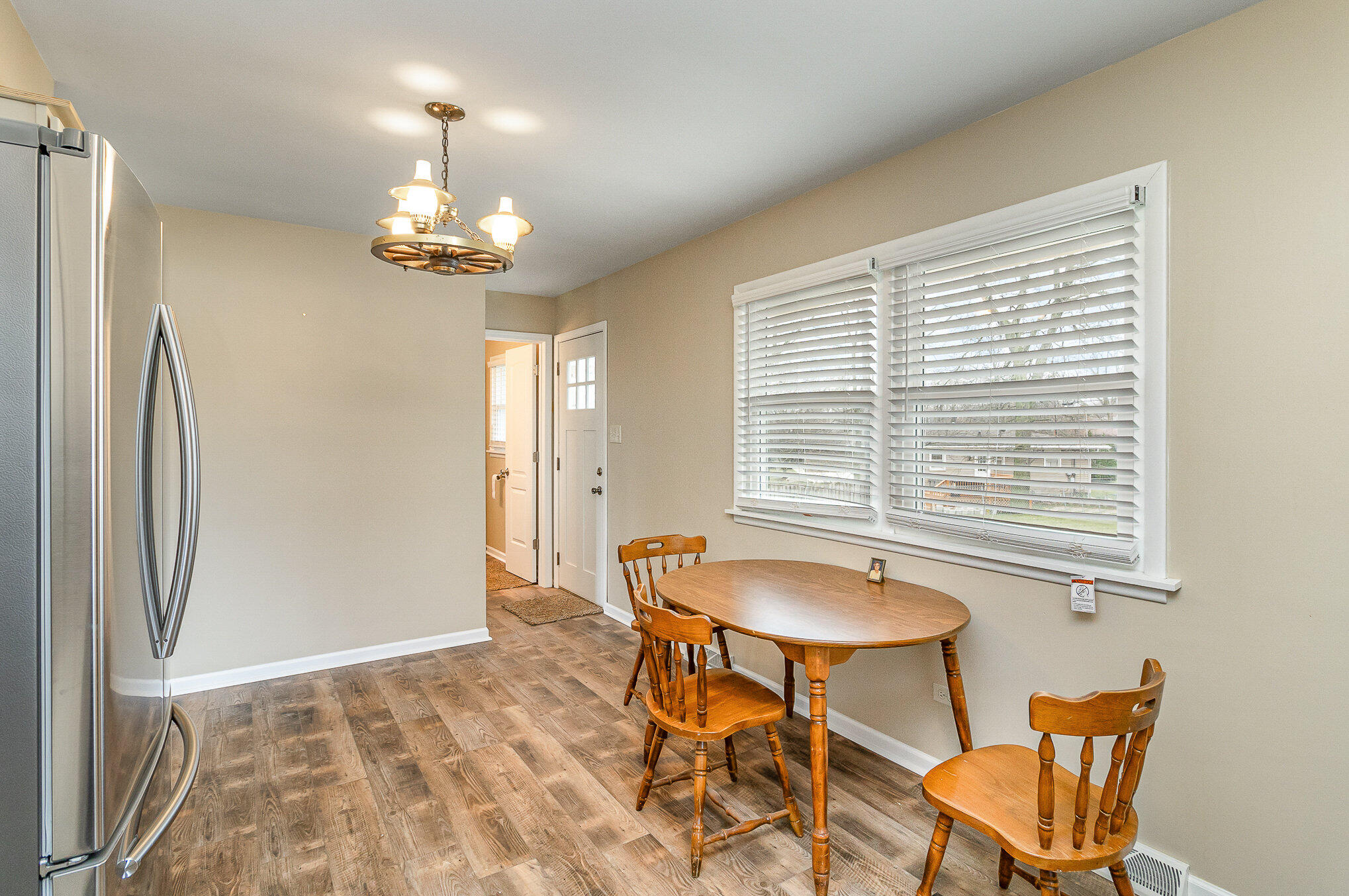 536 Cherry Hill Road Dyer, IN 46311 - Photo 9 of 27 2038x1353