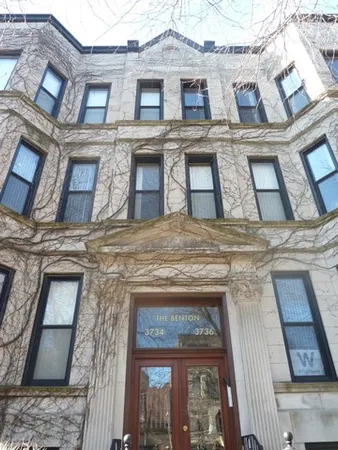 $3,495 | 3734 North Sheffield Avenue, Unit 1S, Chicago, IL 60613