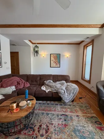 $3,495 | 3734 North Sheffield Avenue, Unit 1S, Chicago, IL 60613