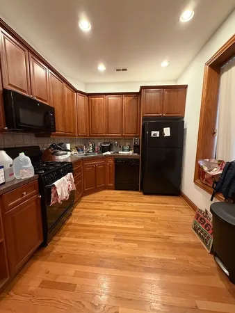 $3,495 | 3734 North Sheffield Avenue, Unit 1S, Chicago, IL 60613