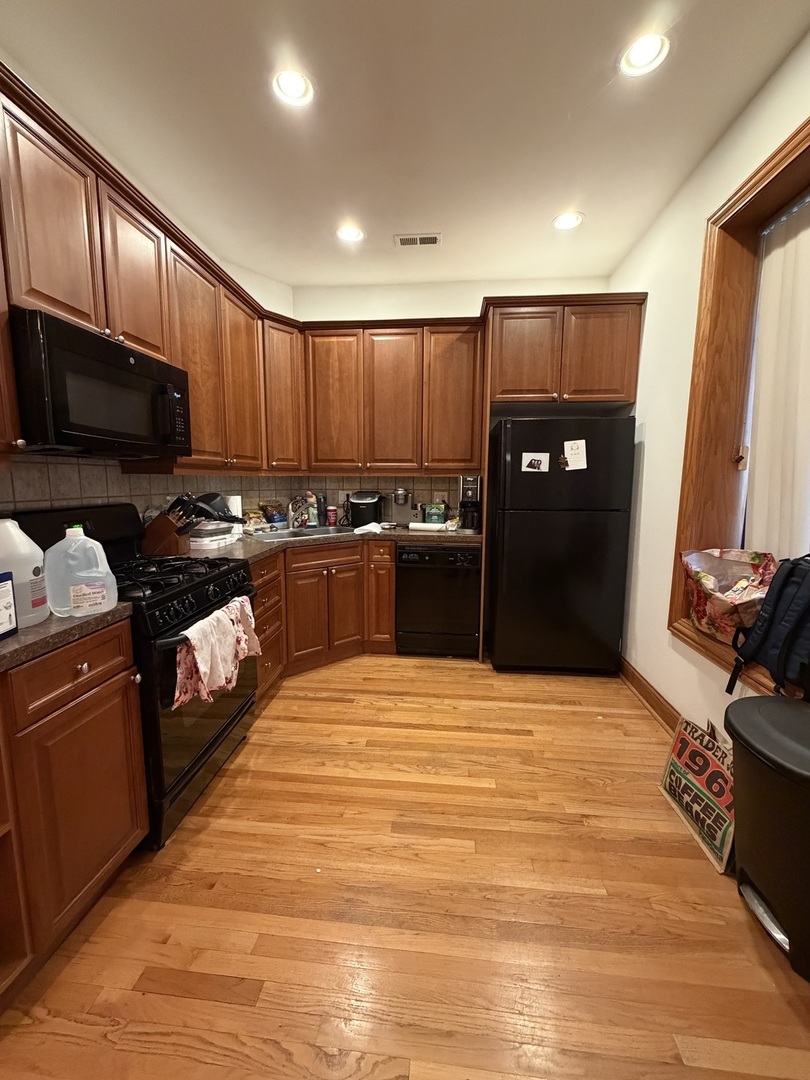 3734 North Sheffield Avenue, Unit 1S Chicago, IL 60613 - Photo 20 of 24