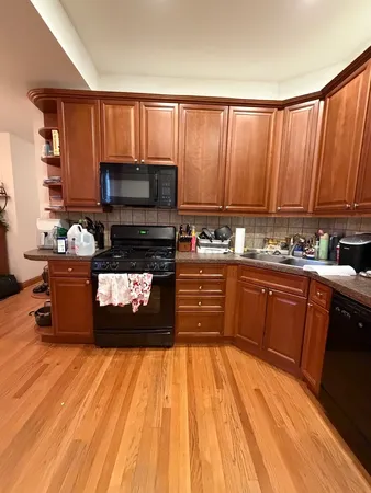 $3,495 | 3734 North Sheffield Avenue, Unit 1S, Chicago, IL 60613