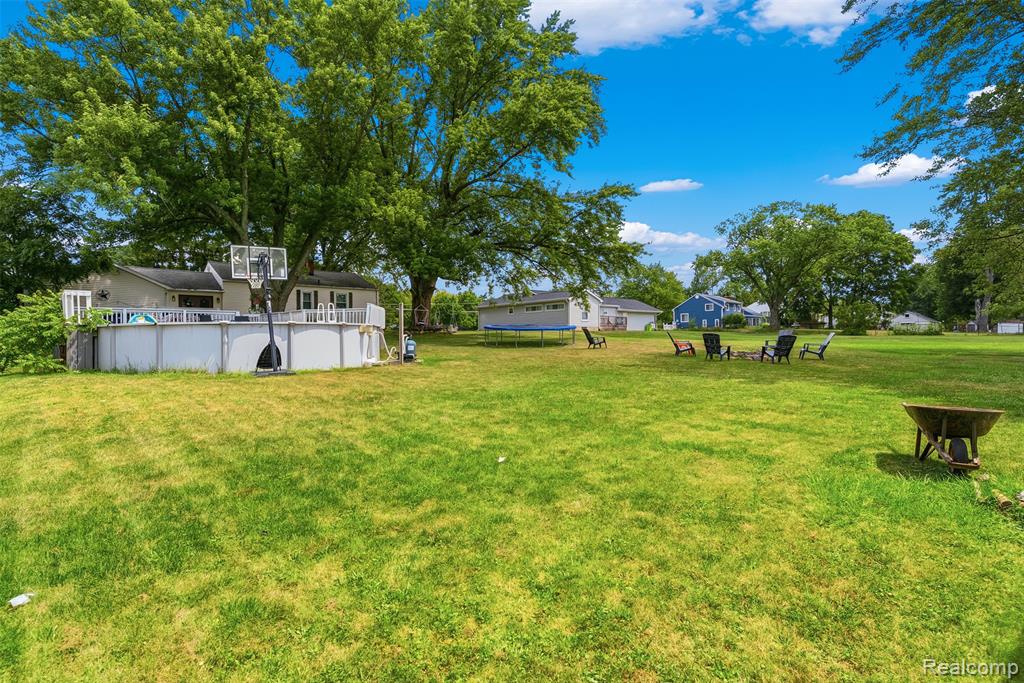 8403 Miller Road Swartz Creek, MI 48473 - Photo 29 of 37