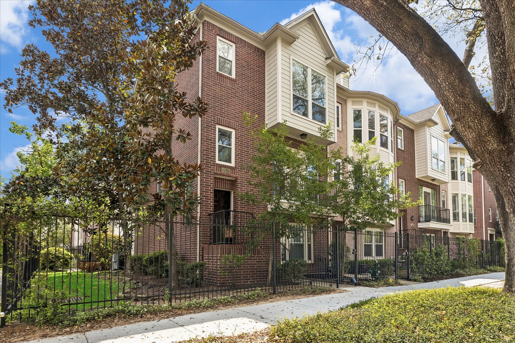 Welcome to 3001 Austin.  This home offers 3 bedrooms, and 3 full baths, great natural light, large size rooms, updated kitchen and baths, and more!