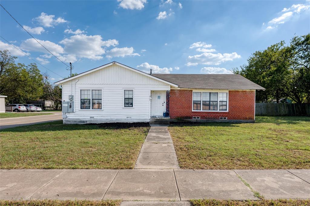 912 Greenville Road McKinney, TX 75069 - Photo 1 of 33