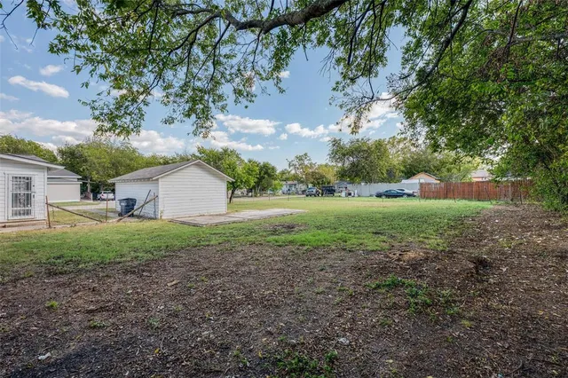 $295,000 | 912 Greenville Road, McKinney, TX 75069