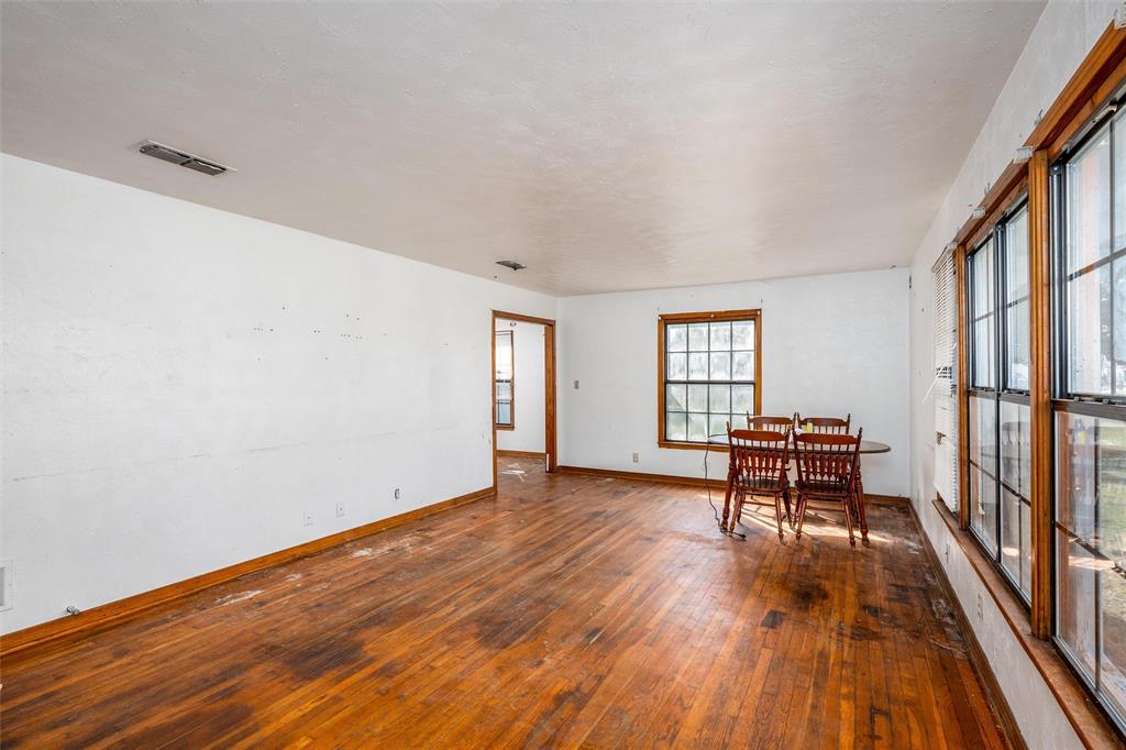 912 Greenville Road McKinney, TX 75069 - Photo 5 of 33