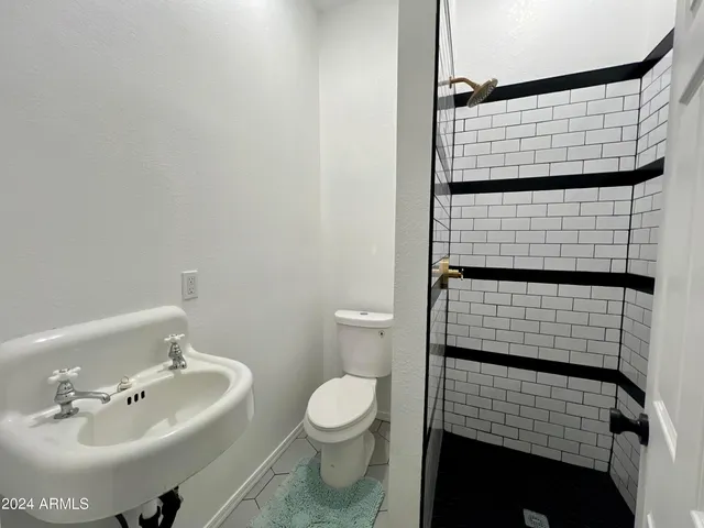 $700 | 610 North Broad Street, Unit 2, Globe, AZ 85501