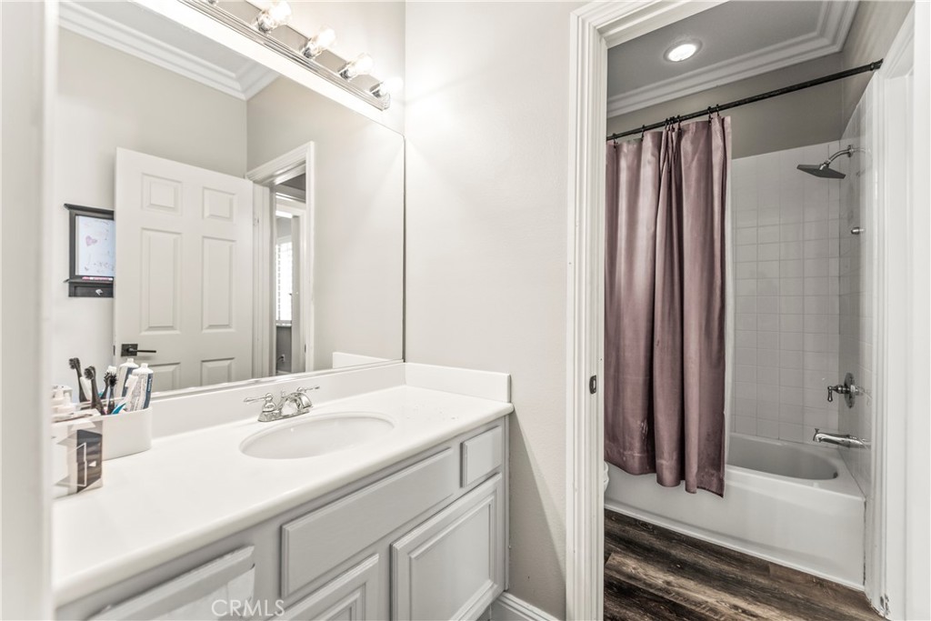 51 Rolling Ridge Rancho Santa Margarita, CA 92688 - Photo 37 of 61 Jack and Jill other side of bathroom