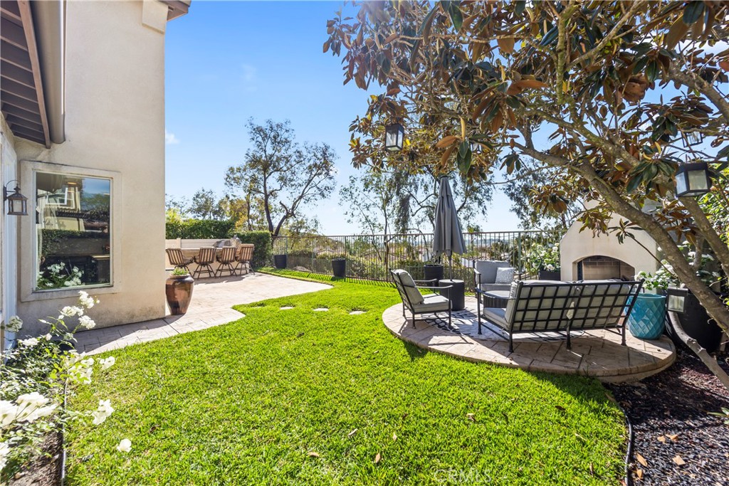 51 Rolling Ridge Rancho Santa Margarita, CA 92688 - Photo 45 of 61 Large backyard