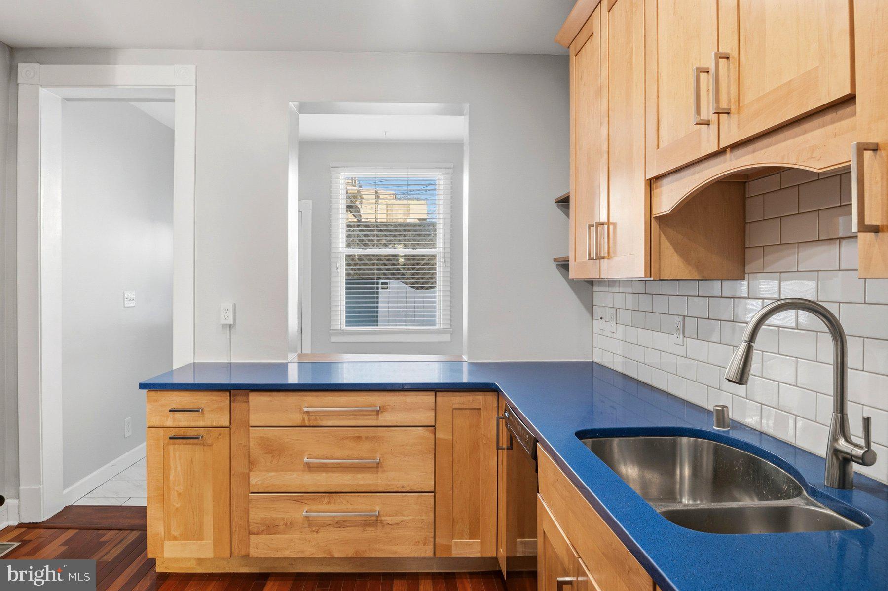 2510 Fleet Street Baltimore, MD 21224 - Photo 18 of 45