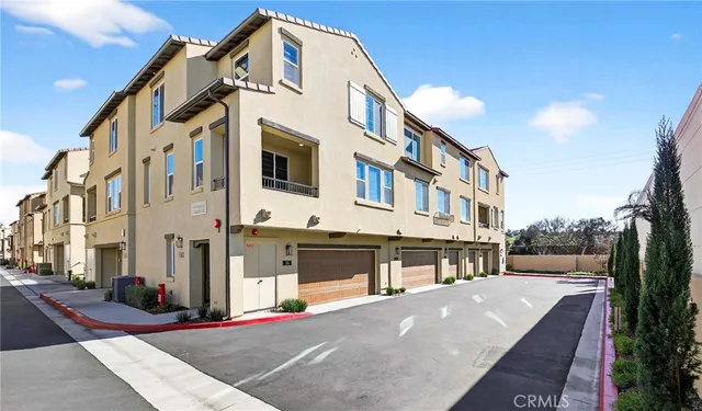 $3,800 | 272 Vista Drive, Unit 36, La Habra, CA 90631