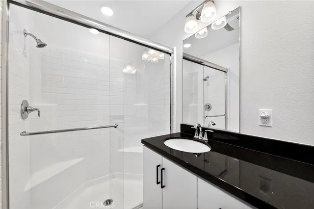 $3,800 | 272 Vista Drive, Unit 36, La Habra, CA 90631