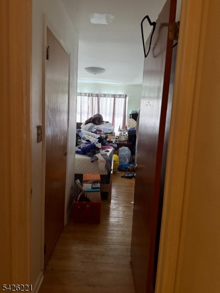 18 Foley Avenue Edison, NJ 08820 - Photo 4 of 8