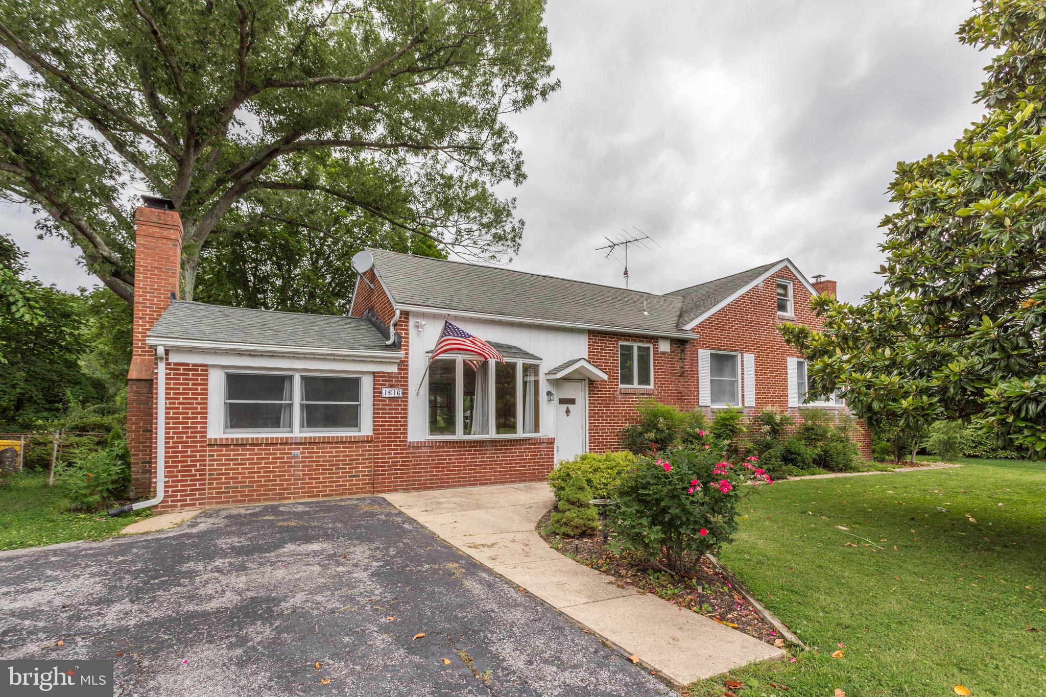 1616 St Margarets Road Annapolis, MD 21409 - Photo 1 of 49 Gallery Image 1