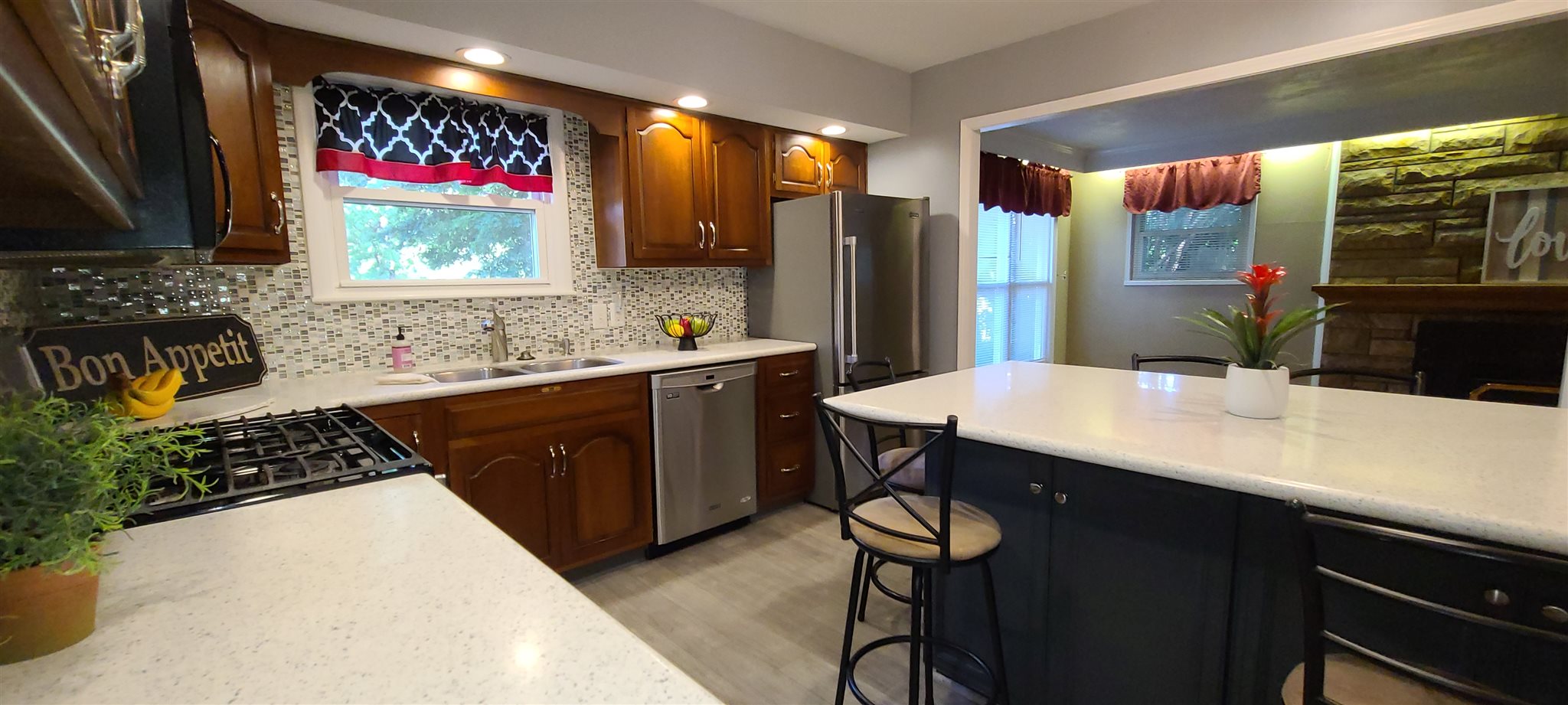 1221 North Sheridan Road Marion, IN 46952 - Photo 3 of 27 Gallery Image 3