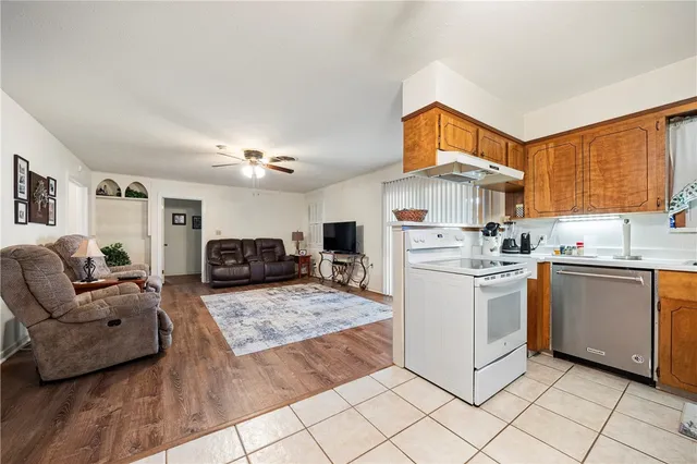 $249,900 | 1100 Adeline Street, Sinton, TX 78387