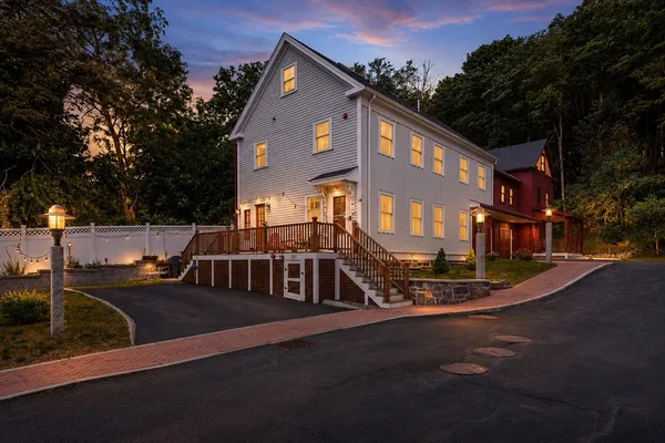 $749,000 | 83 High Street, Unit 4, Ipswich, MA 01938