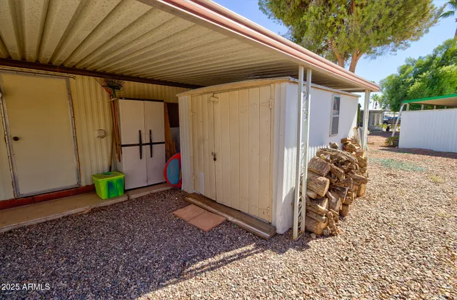 a view of outdoor space