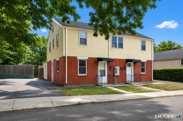 $679,900 | 150-152 Alexander Drive, Bridgeport, CT 06606