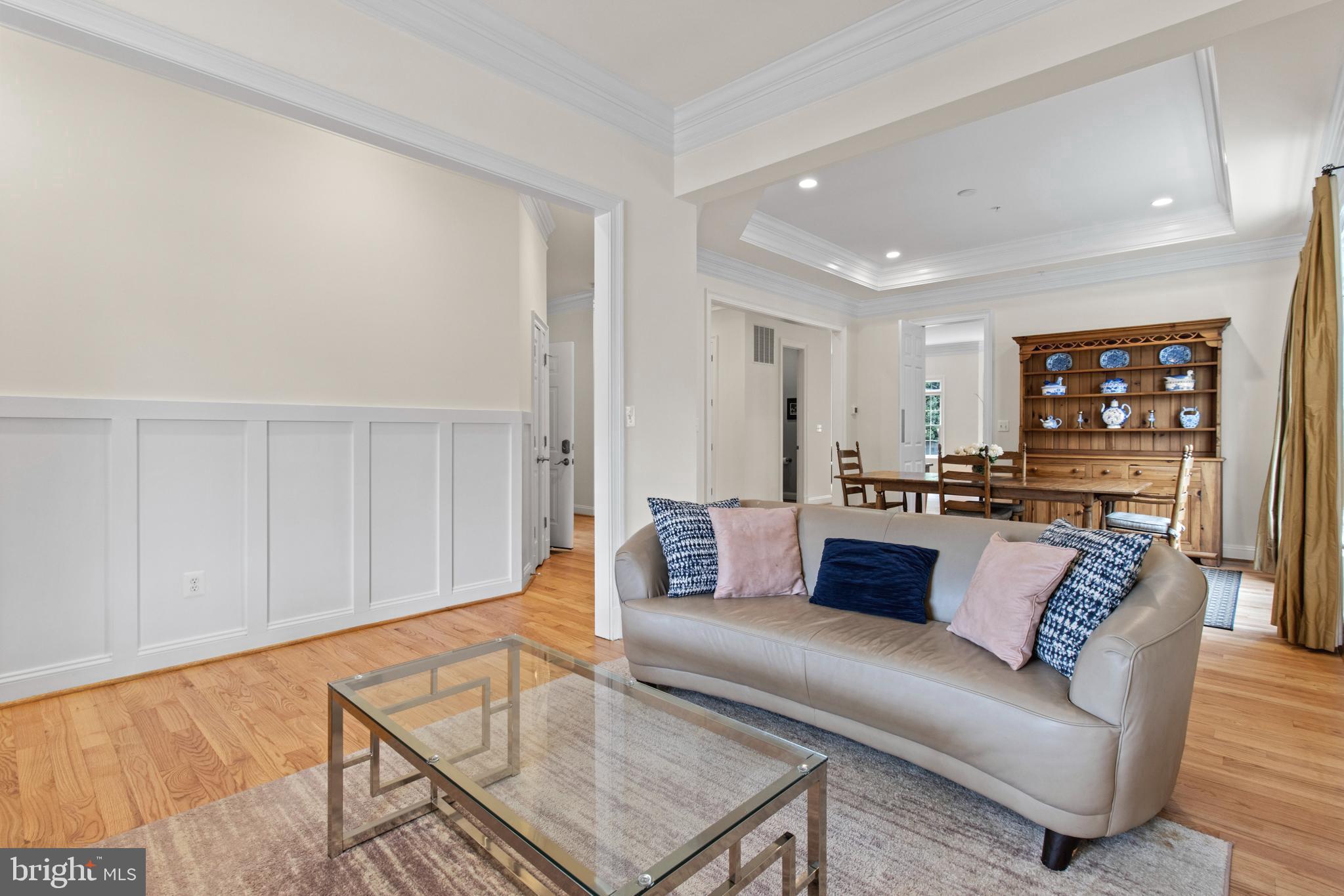 5919 Anniston Road Bethesda, MD 20817 - Photo 3 of 37 Gallery Image 3