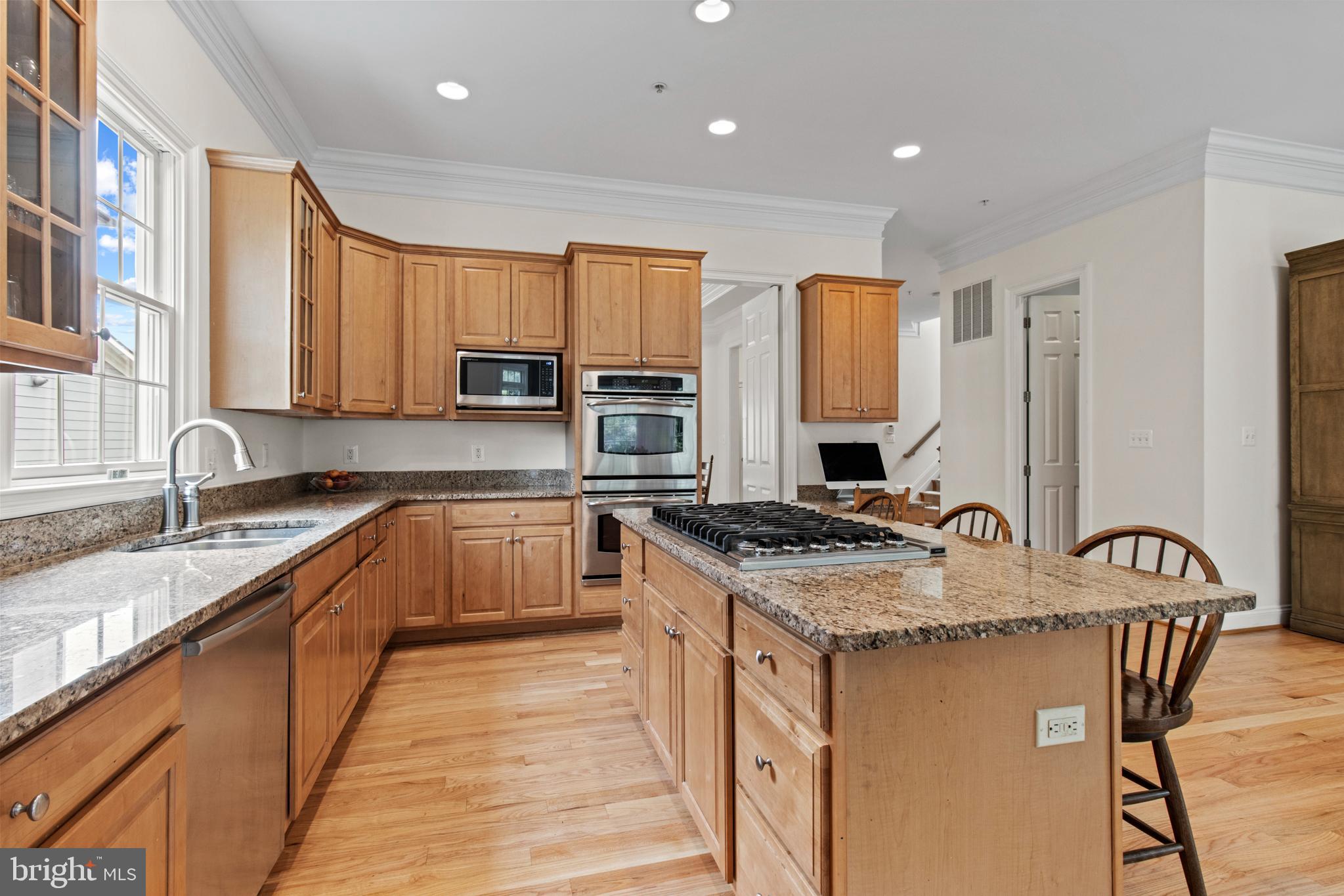 5919 Anniston Road Bethesda, MD 20817 - Photo 10 of 37 Gallery Image 10