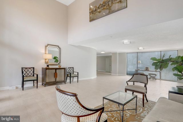 $445,000 | 800 South St Asaph Street, Unit 401, Alexandria, VA 22314