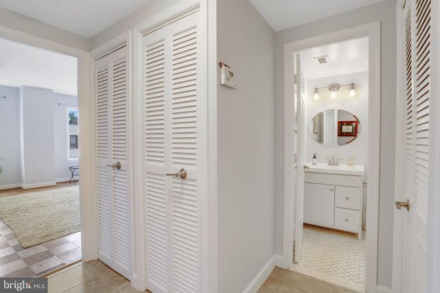 $445,000 | 800 South St Asaph Street, Unit 401, Alexandria, VA 22314
