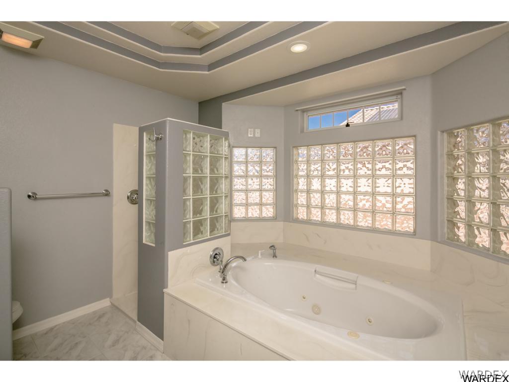 2043 Pegasus Ranch Road Bullhead City, AZ 86429 - Photo 19 of 32 Master bath