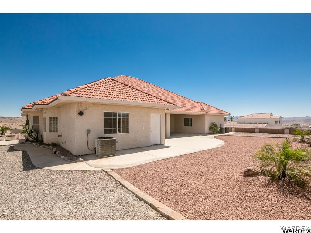 2043 Pegasus Ranch Road Bullhead City, AZ 86429 - Photo 30 of 32 Easy landscaping