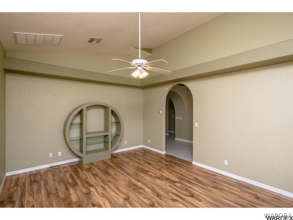 2043 Pegasus Ranch Road Bullhead City, AZ 86429 - Photo 9 of 32 Parlor