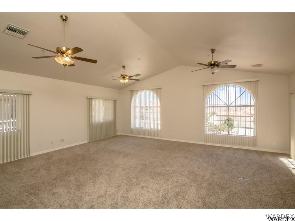 2043 Pegasus Ranch Road Bullhead City, AZ 86429 - Photo 10 of 32 Family room