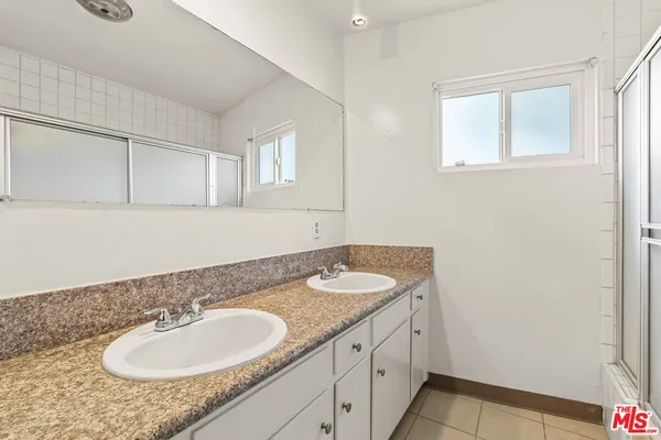 $2,750 | 15540 Moorpark Street, Unit 1, Encino, CA 91436