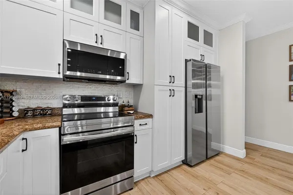 $3,999 | 15874 Southwest 138th Terrace, Unit 2, Miami, FL 33196