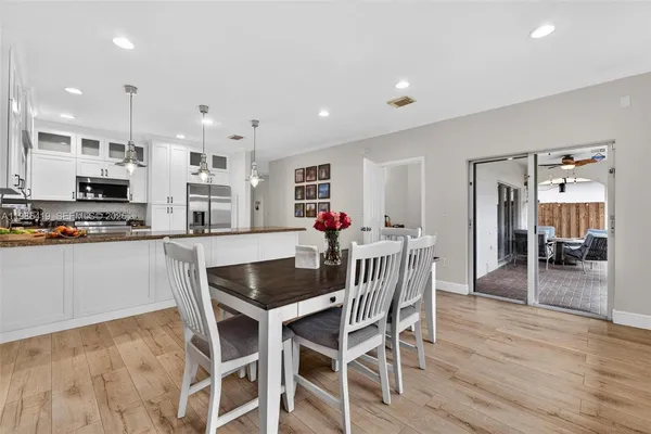 $3,999 | 15874 Southwest 138th Terrace, Unit 2, Miami, FL 33196