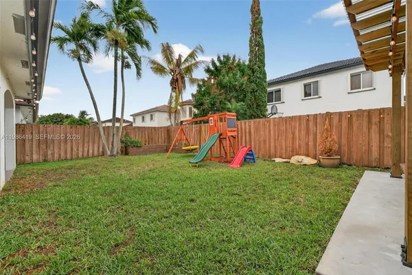 $3,999 | 15874 Southwest 138th Terrace, Unit 2, Miami, FL 33196