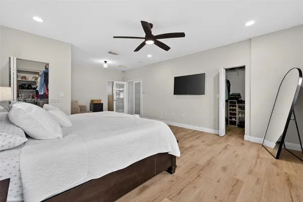 $3,999 | 15874 Southwest 138th Terrace, Unit 2, Miami, FL 33196