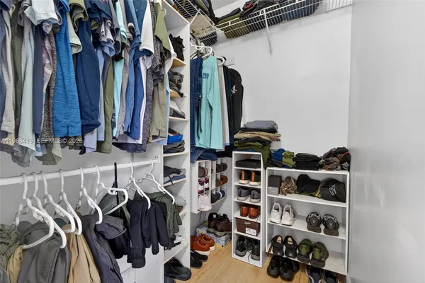 $3,999 | 15874 Southwest 138th Terrace, Unit 2, Miami, FL 33196