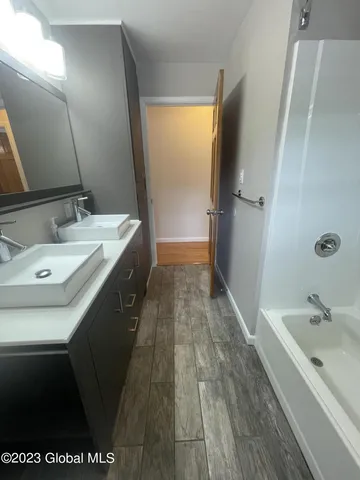 $2,100 | 3 Westford Street, Albany, NY 12208