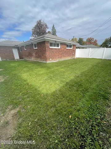 $2,100 | 3 Westford Street, Albany, NY 12208