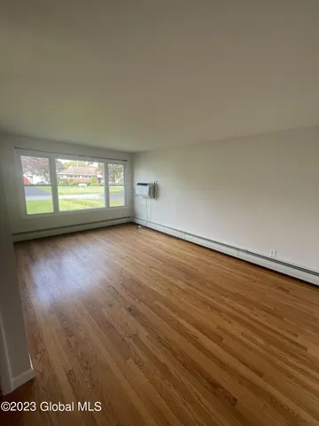 $2,100 | 3 Westford Street, Albany, NY 12208