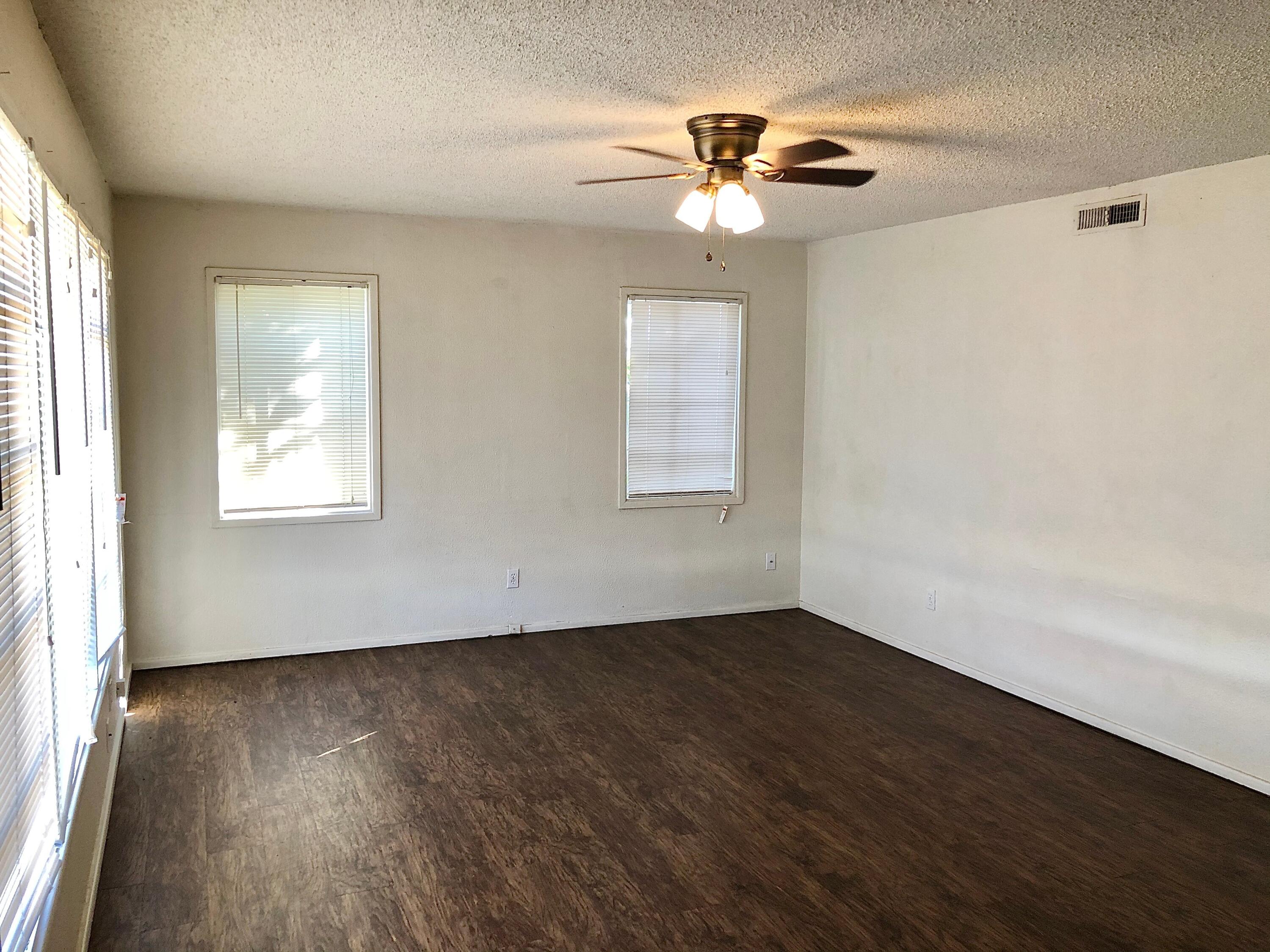 3707 26th Street Lubbock, TX 79410 - Photo 2 of 9 IMG_E6831