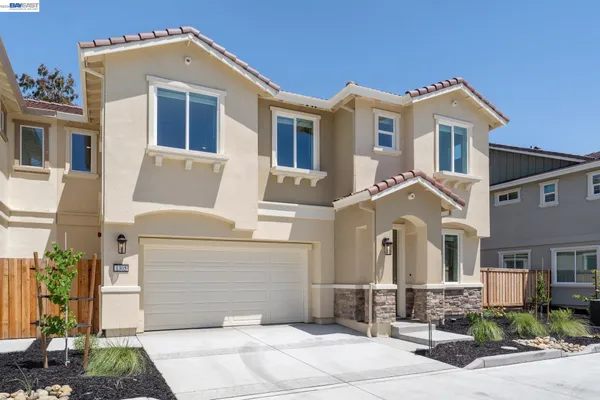 $745,000 | 122 Crk Vw Circle, Fairfield, CA 94533