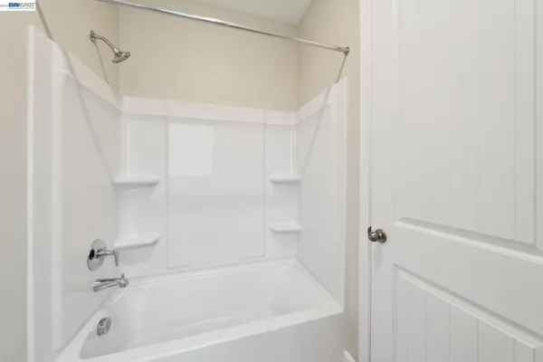 $745,000 | 122 Crk Vw Circle, Fairfield, CA 94533