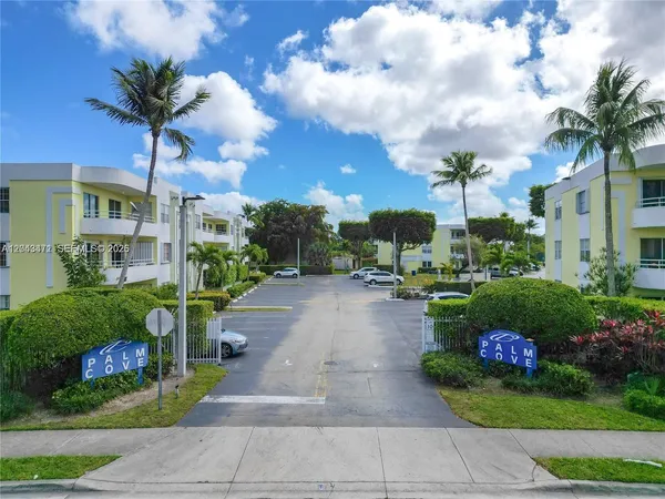 $2,400 | 10755 Southwest 108th Avenue, Unit 105, Miami, FL 33176