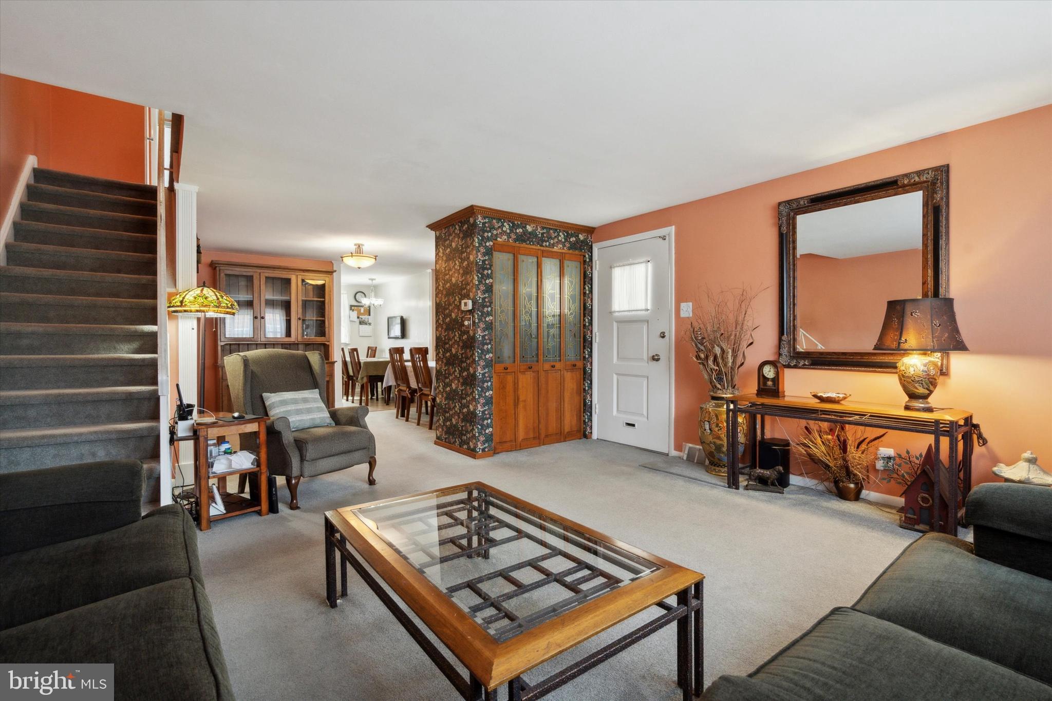 2765 Clayton Street Philadelphia, PA 19152 - Photo 3 of 25