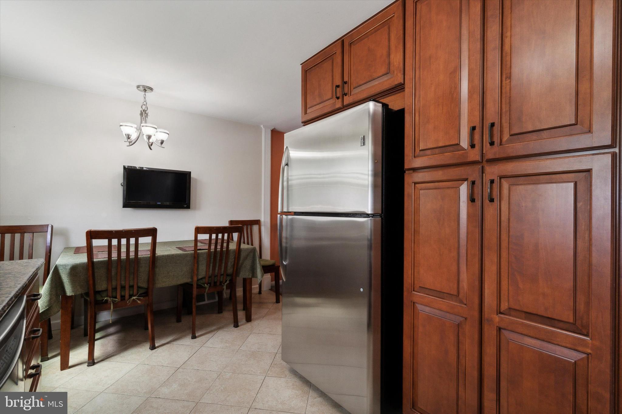 2765 Clayton Street Philadelphia, PA 19152 - Photo 9 of 25