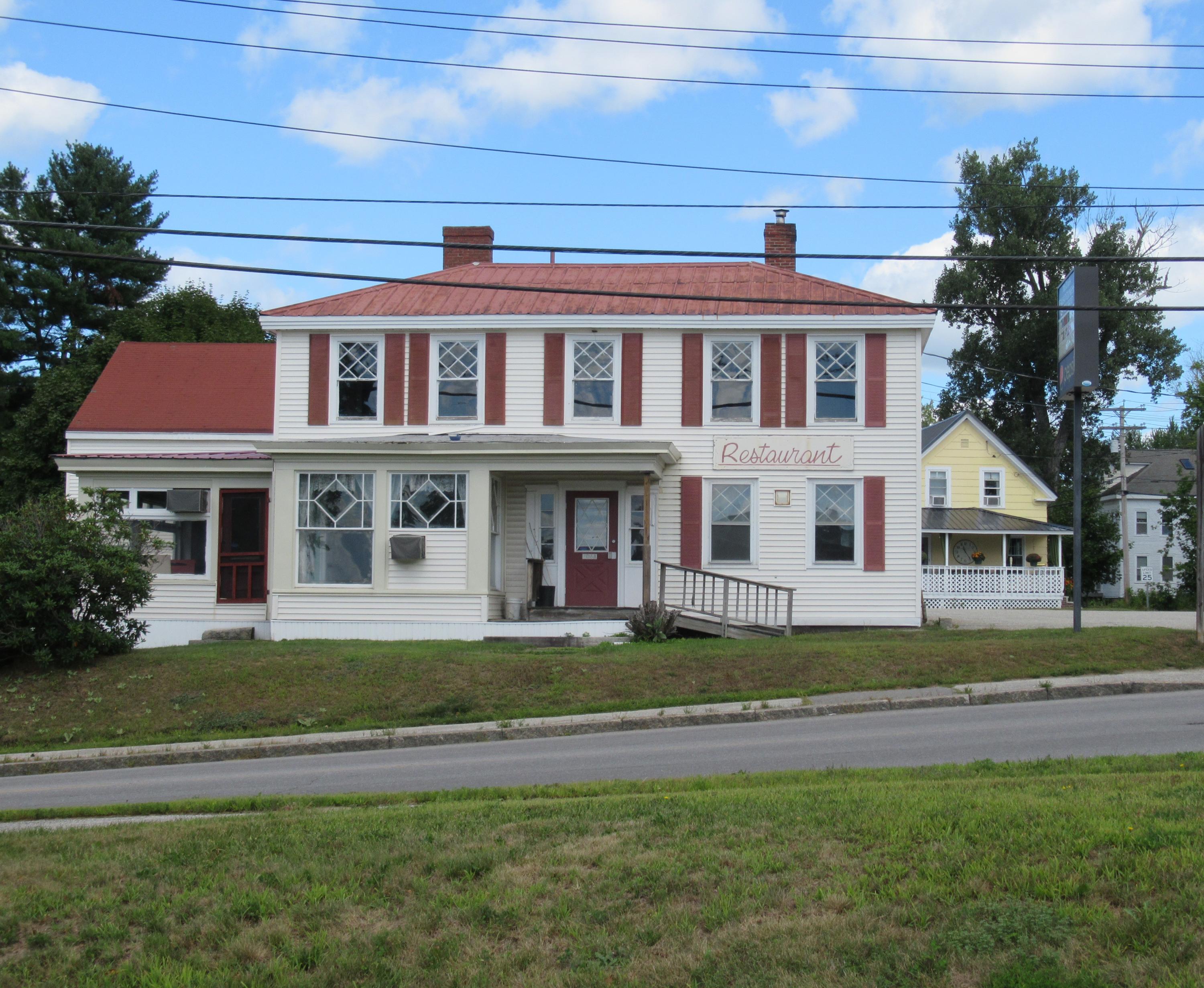 206 Main Street Winthrop, ME 04364 - Photo 4 of 20 IMG_1488 (2)